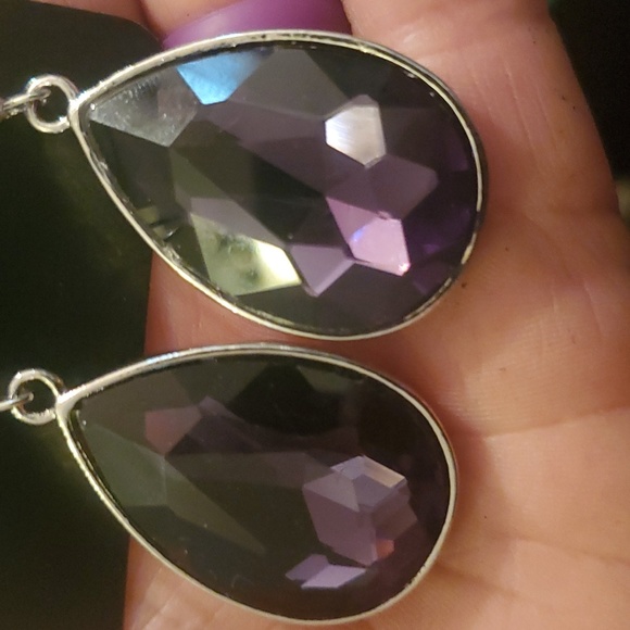 EARRING - Picture 5 of 5